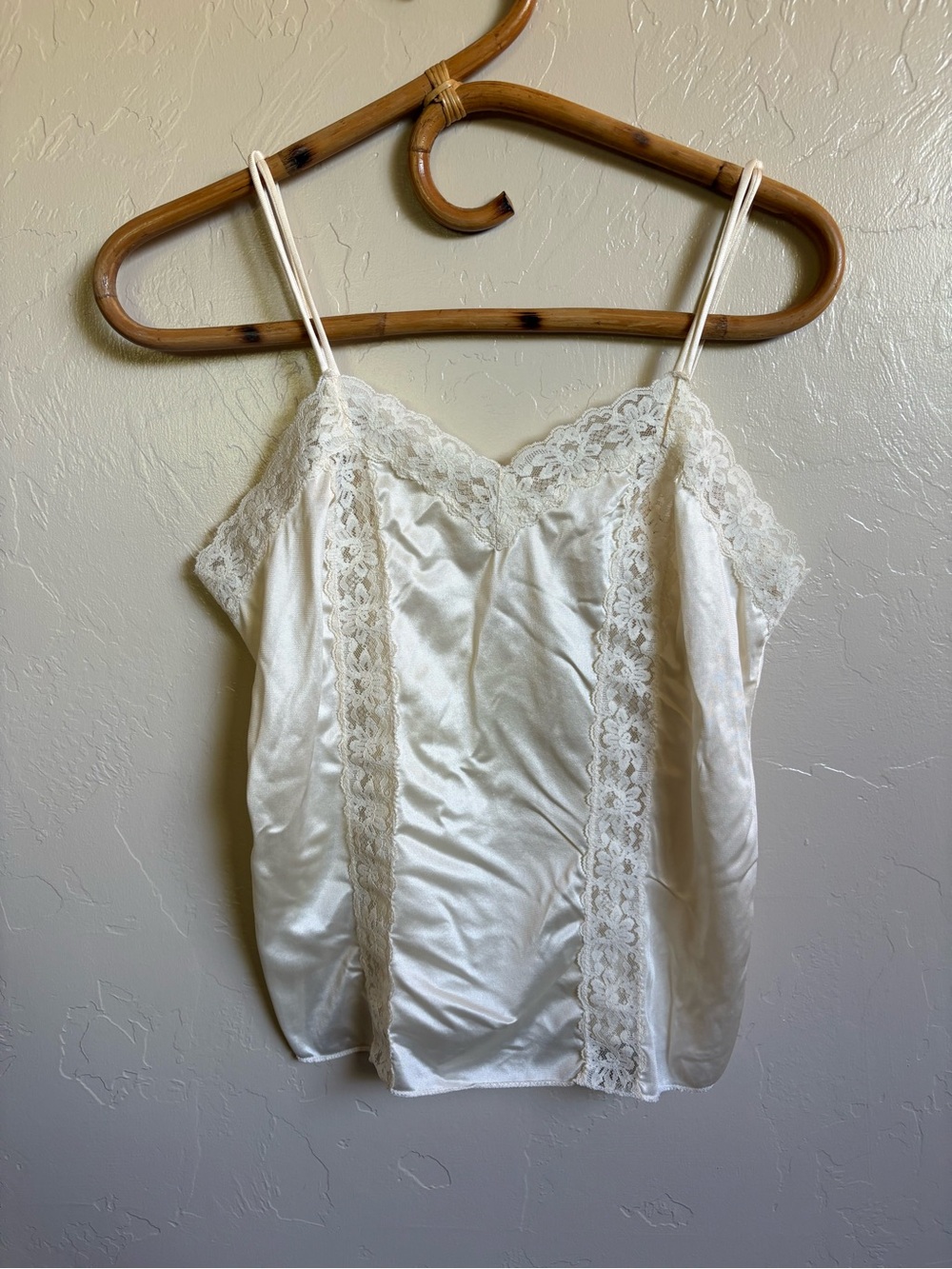 Vintage Satin Lace Trim Cream Colored Cami Tank Top Camisole 80s 90s Size Small